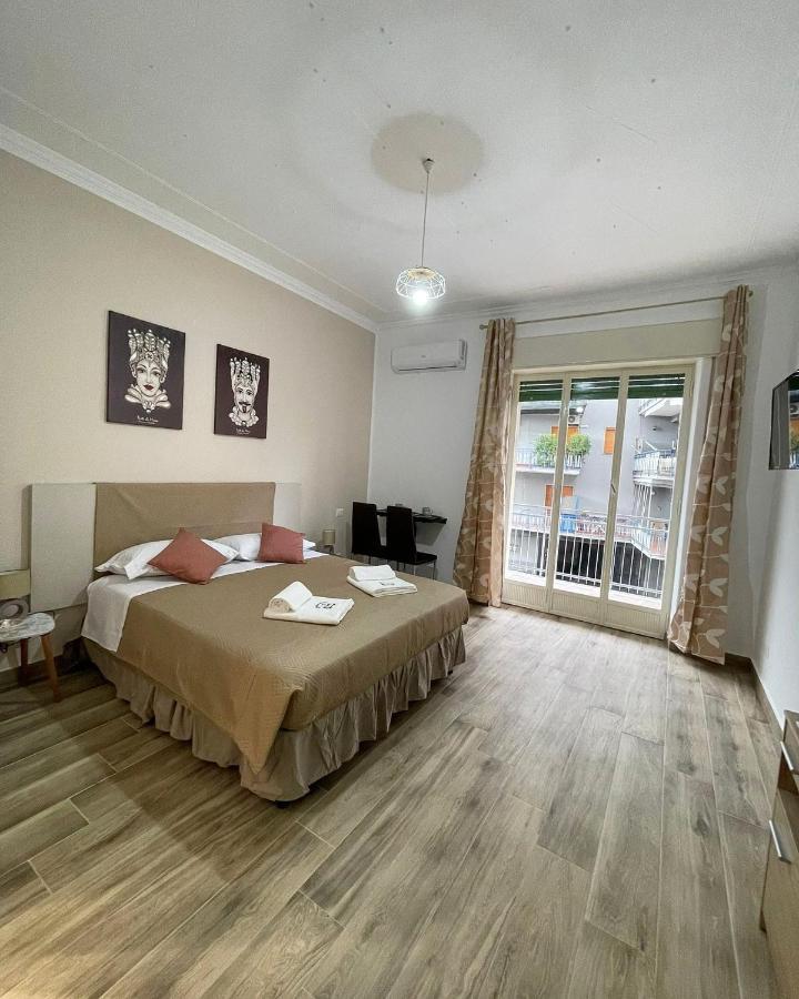 A Bone Guest House Catania Exterior photo